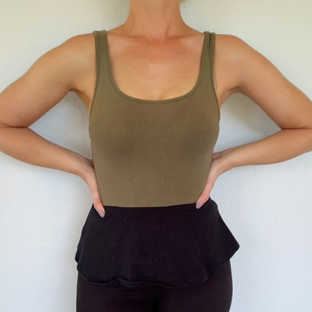 Express army green and black cotton stretch sleeveless peplum tank top size XS